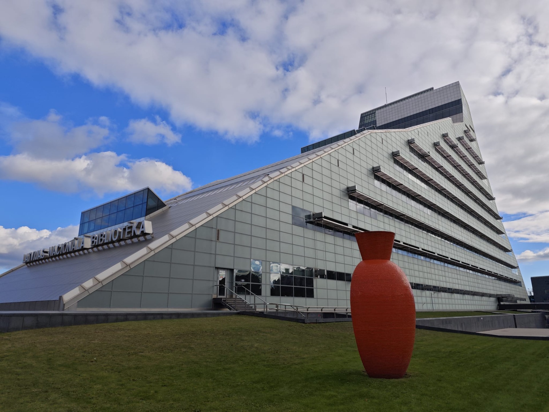 De Nationale Bibliotheek van Letland!