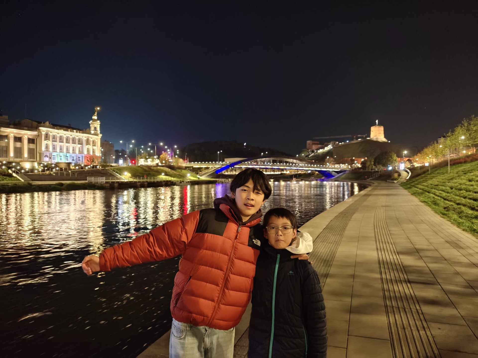 Op selfie met de rivier de Neris!