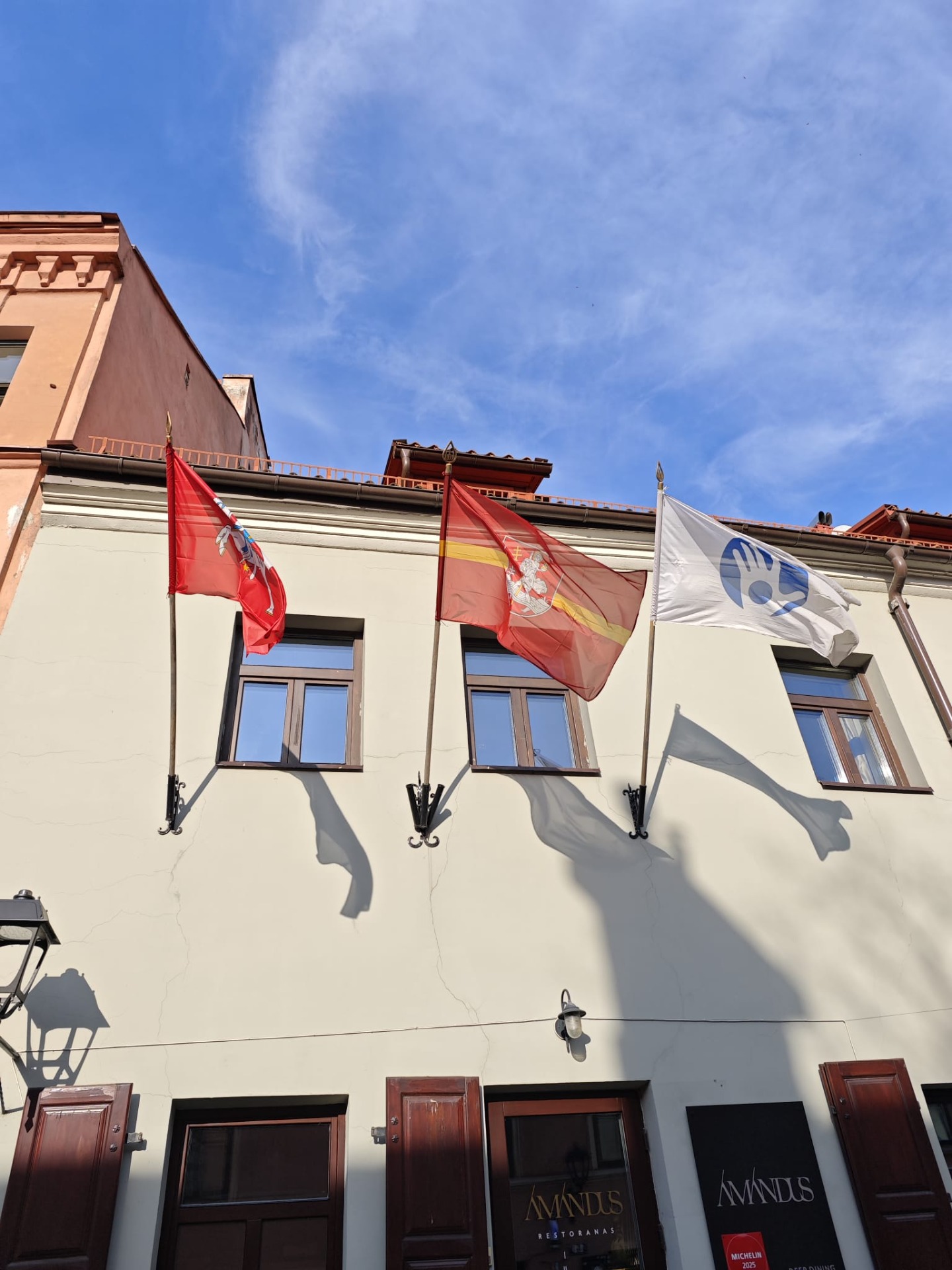 De rechtervlag is de vlag van Užupis!