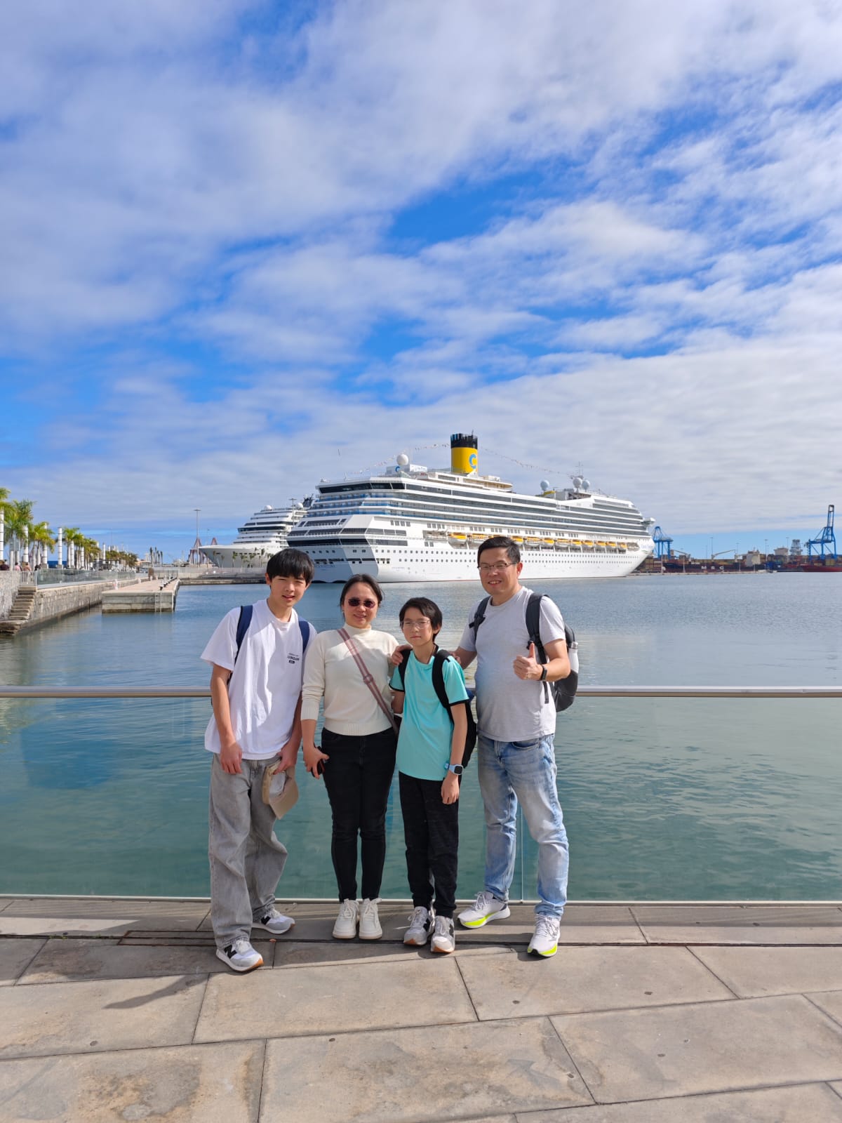 Op selfie met de Costa Fortuna!