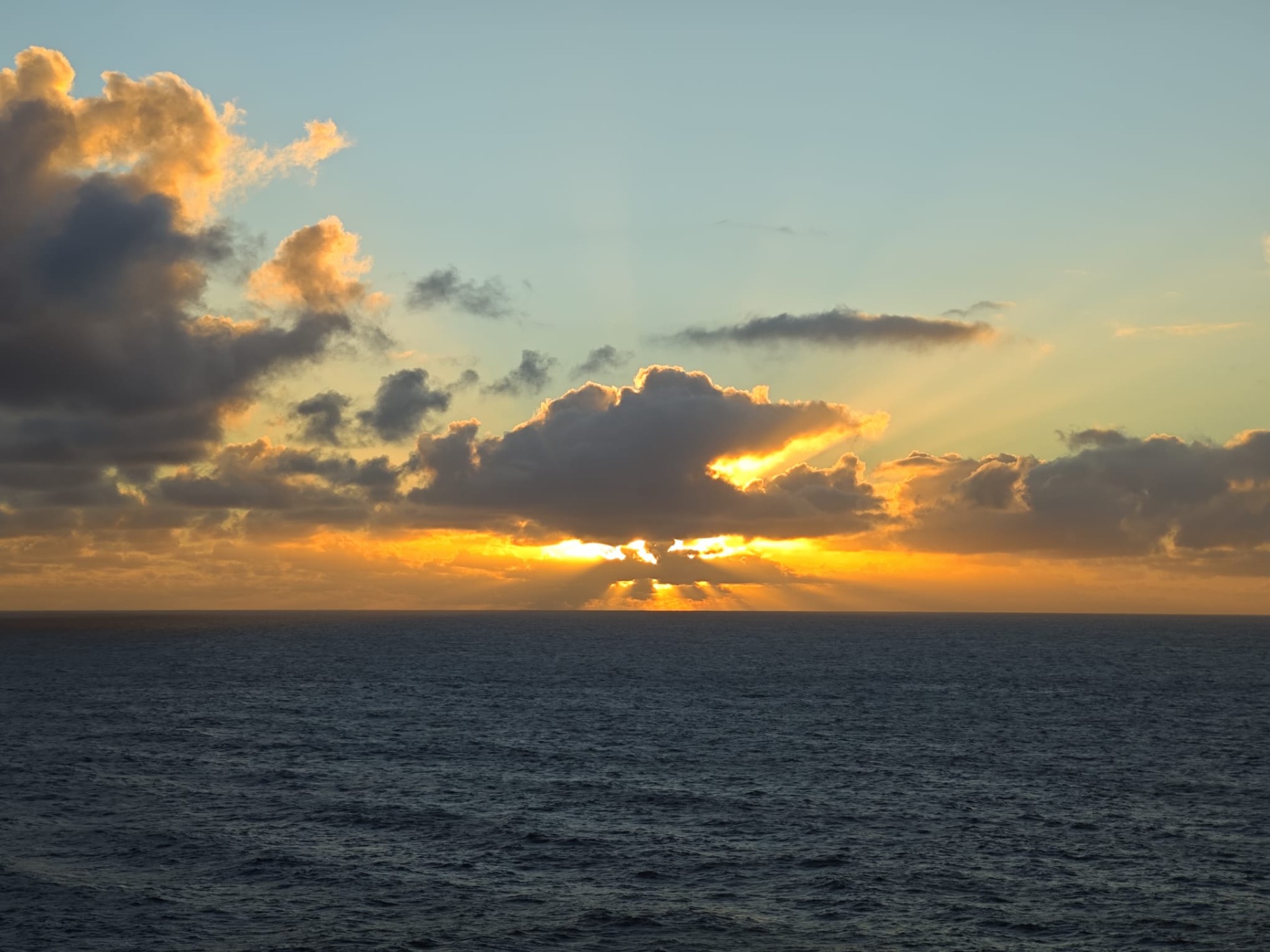 De prachtige zonsondergang!