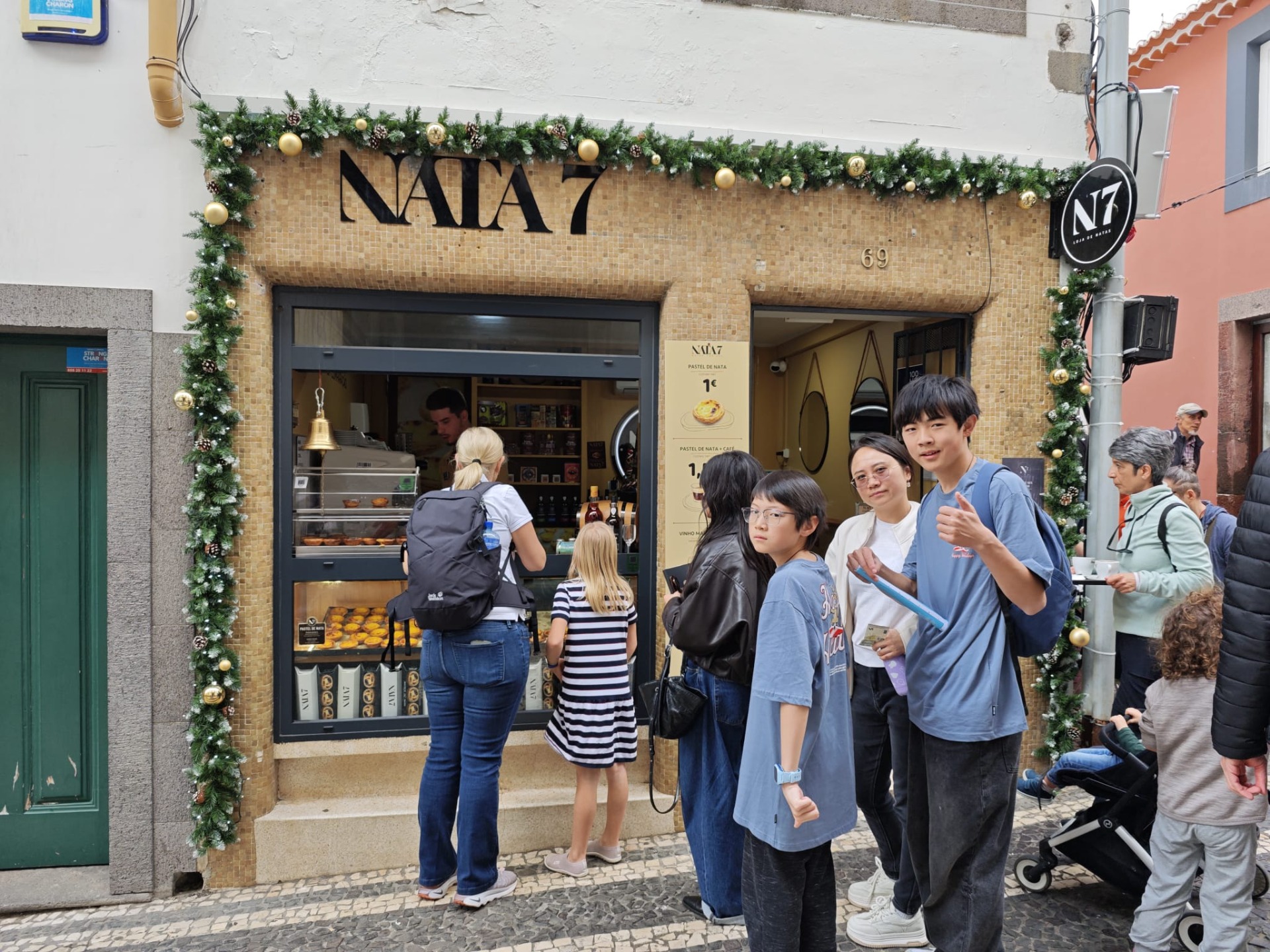 In de rij bij NATA7!