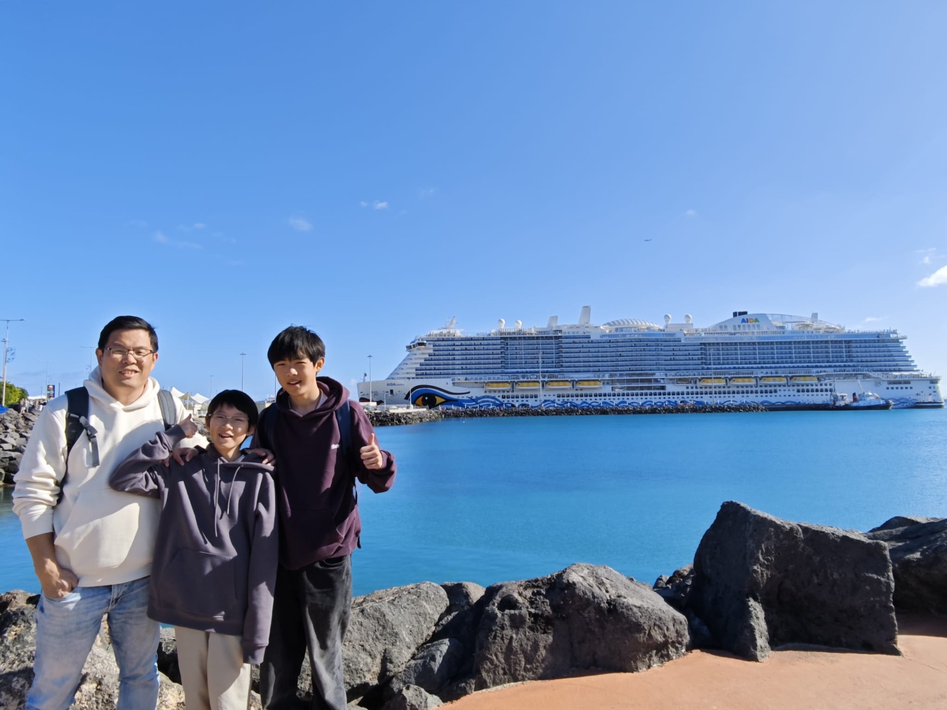 Op selfie met de volledige AIDAcosma!