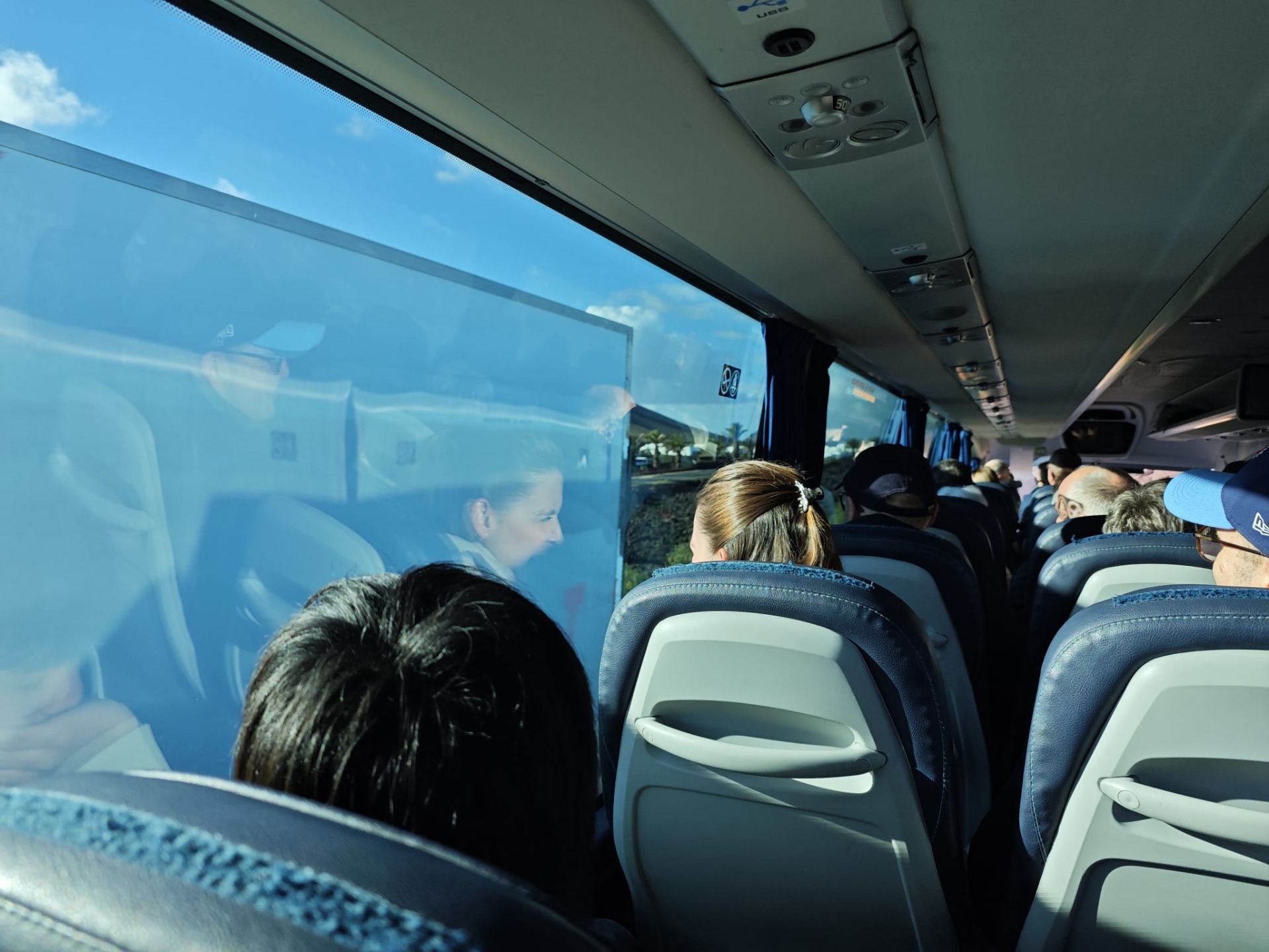 Met de bus op excursie!