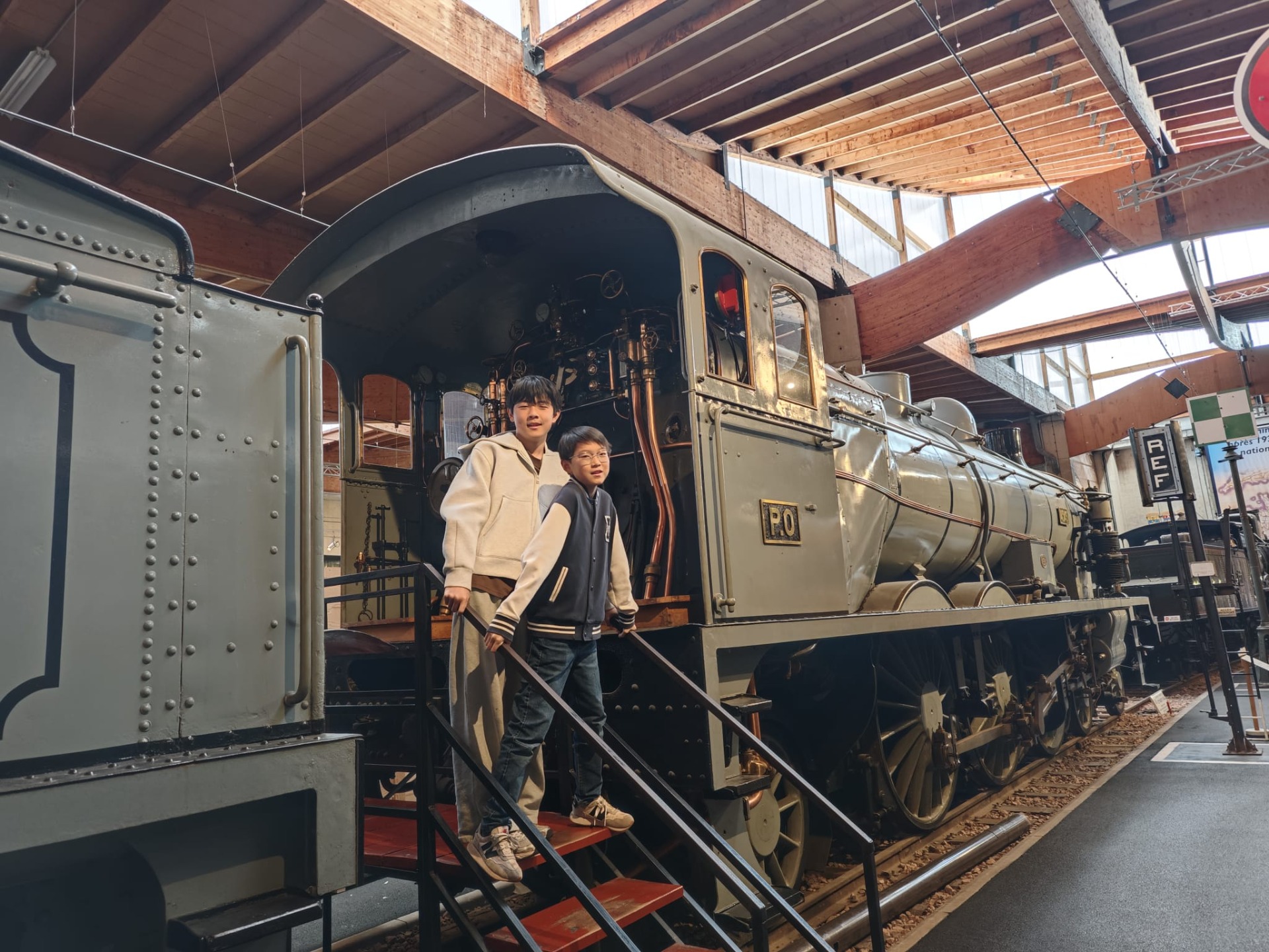 Op selfie met een stoomlocomotief!