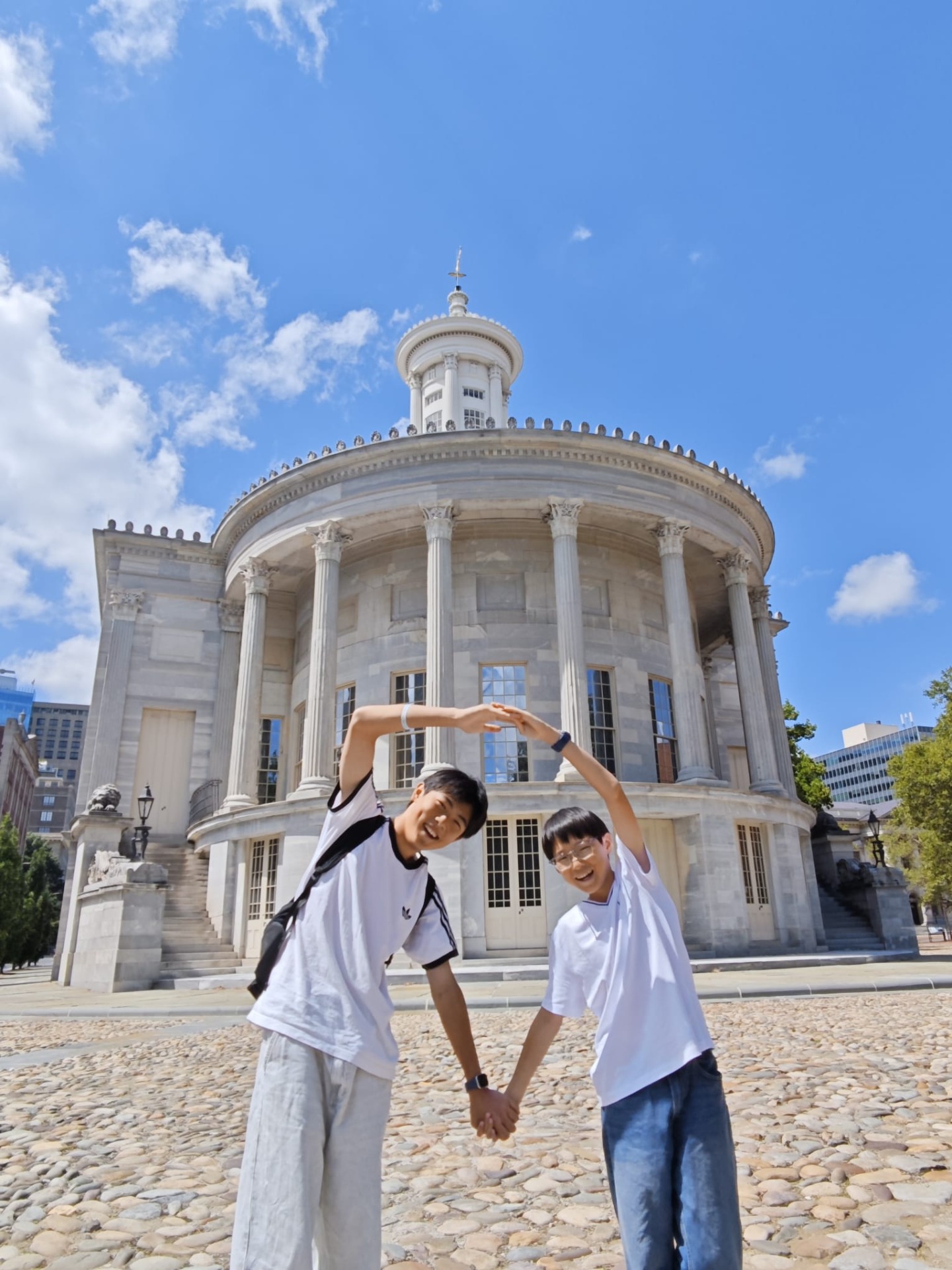 Op selfie met Merchants' Exchange Building!